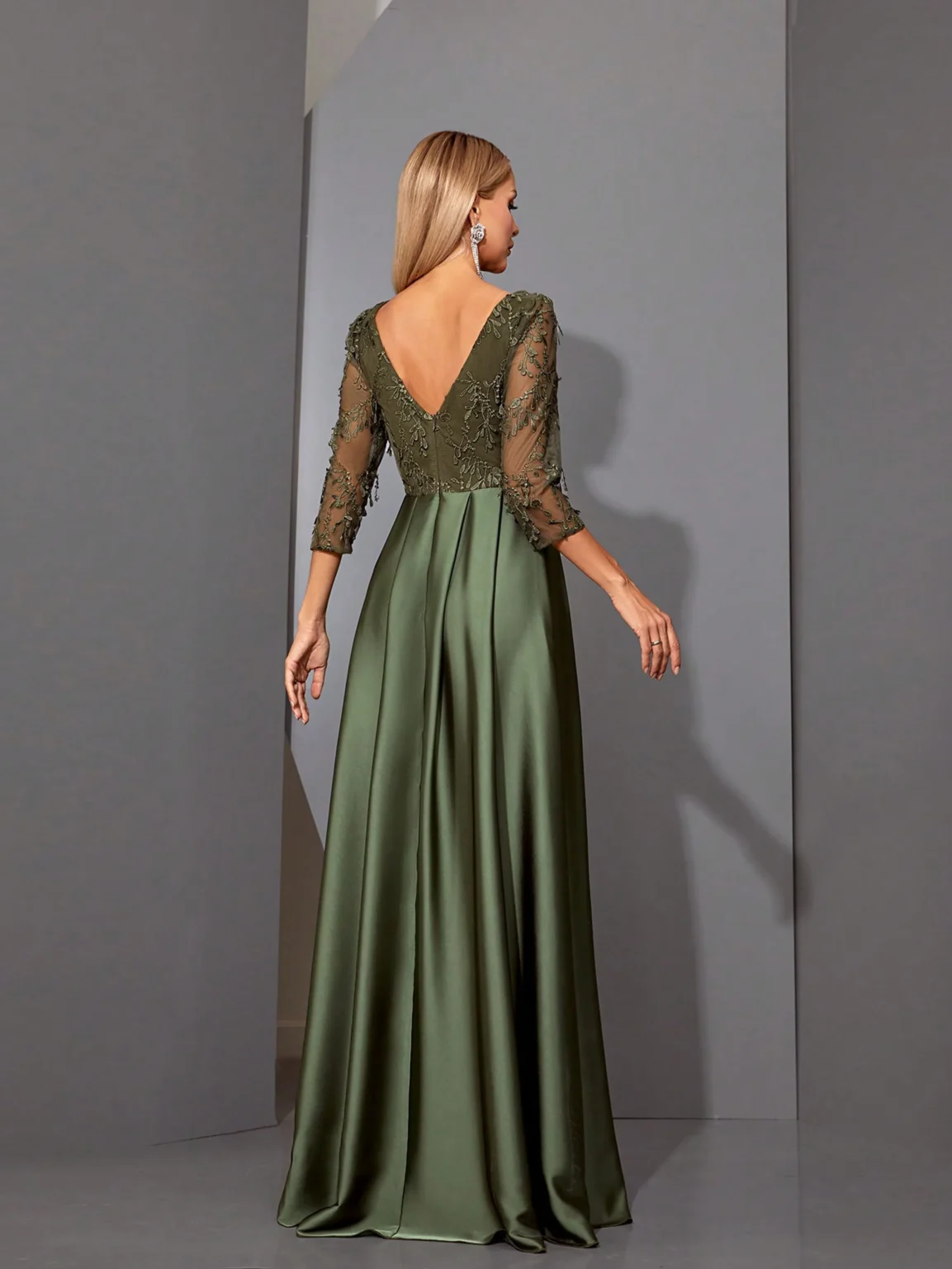 vestido-de-festa-bordado-manga-longa-ilheus-3_3060x4076