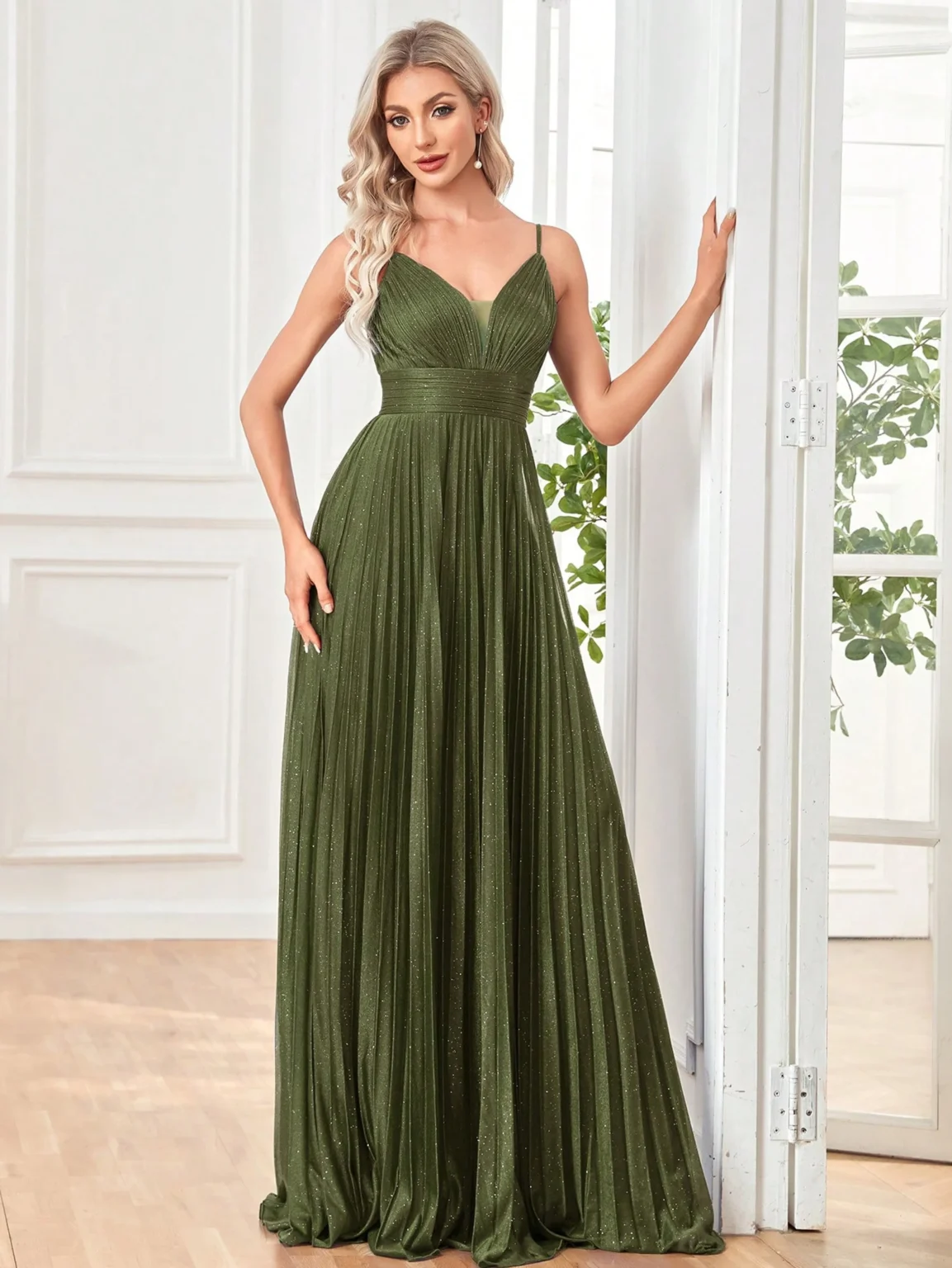 vestido-longo-de-festa-plissado-com-brilho-emille-38_3060x4076